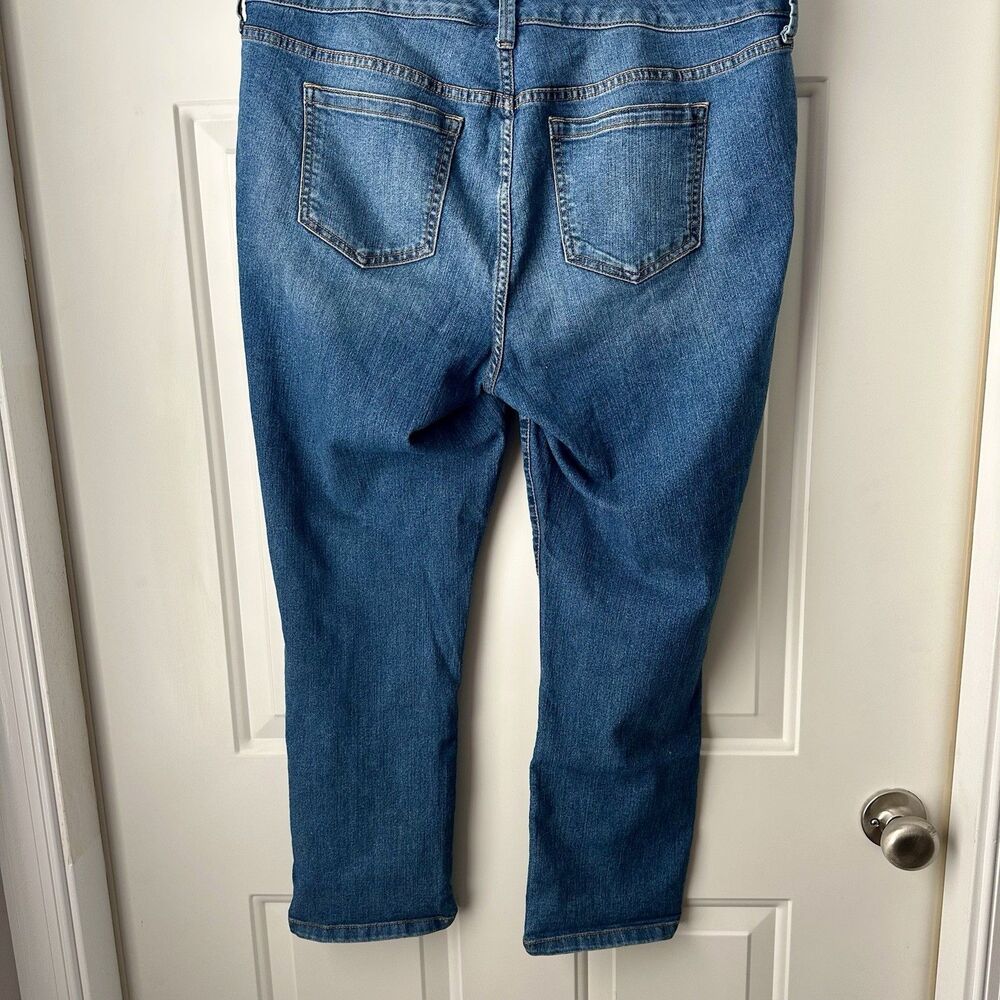 Torrid Jeans Womens 14 Medium Wash Straight Leg Denim Mid Rise - Picture 2 of 8